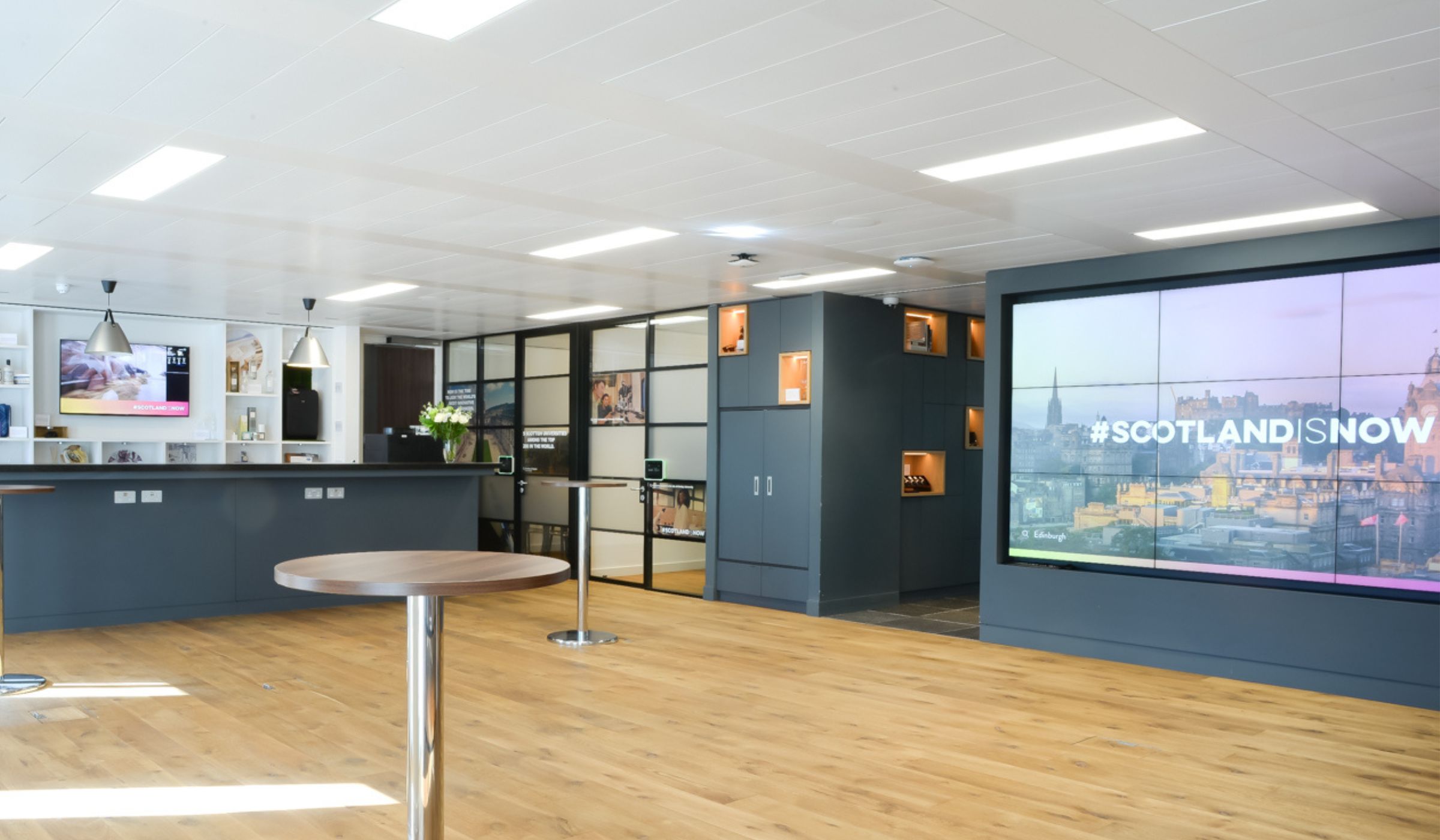 What are the benefits of using an experienced AV company?